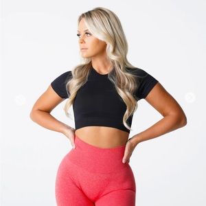 NVGTN Vortex Seamless Sports bra in Black -Size S